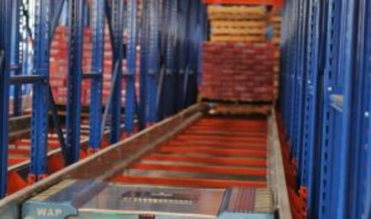 穿梭式貨架系統(tǒng)比較適合使用在哪些地方